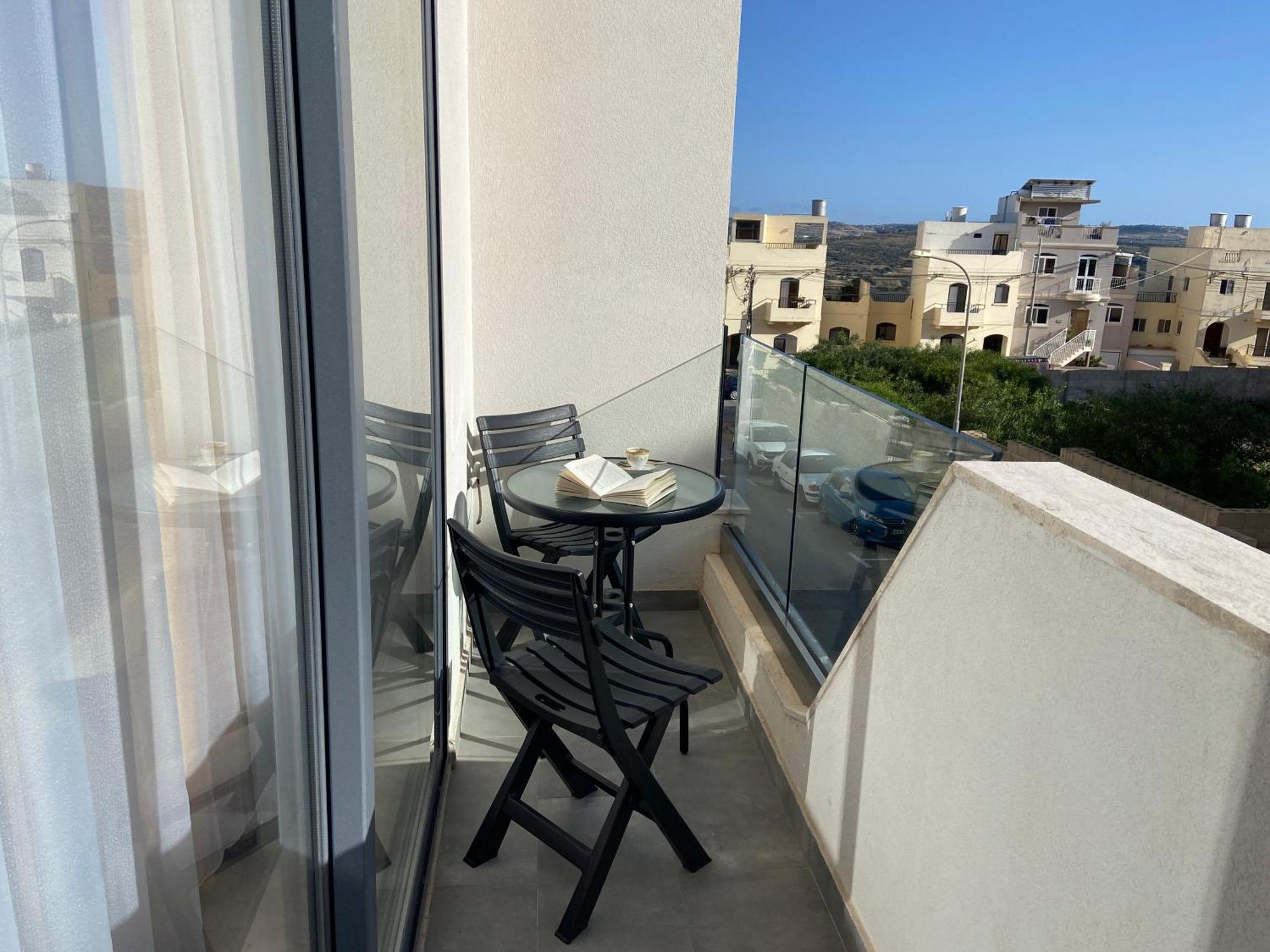 New, Airy And Spacious In Apartament *